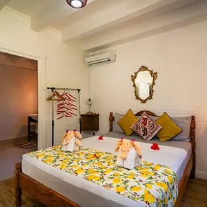 Lemongrass Lodge